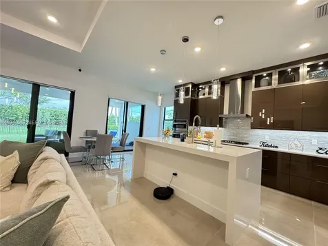5444 SW Saint Armands Way Westlake FL 33470