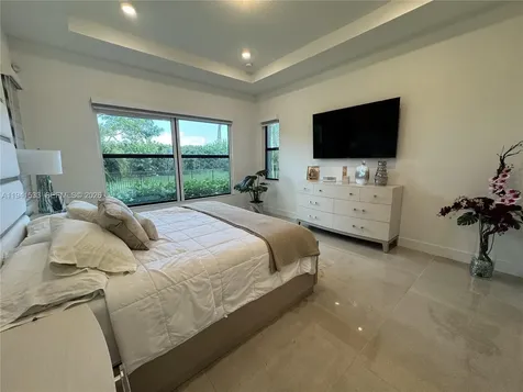 5444 SW Saint Armands Way Westlake FL 33470