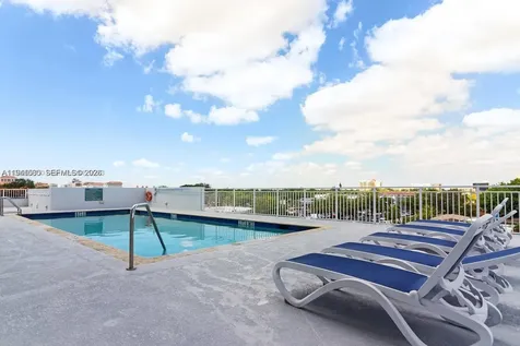 60 NW 37th Avenue Miami FL 33125