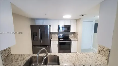 60 NW 37th Avenue Miami FL 33125