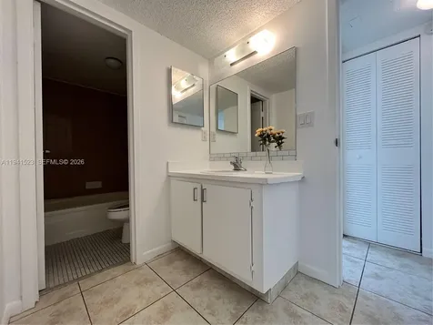 4354 NW 9th Avenue Deerfield Beach FL 33064