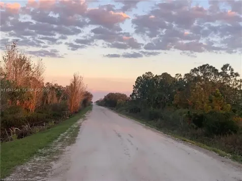 318TH NW Street Okeechobee FL 34972
