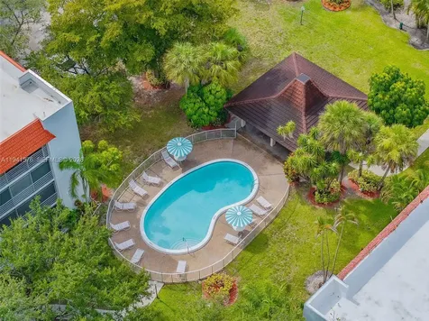 3581 Inverrary Drive Lauderhill FL 33319