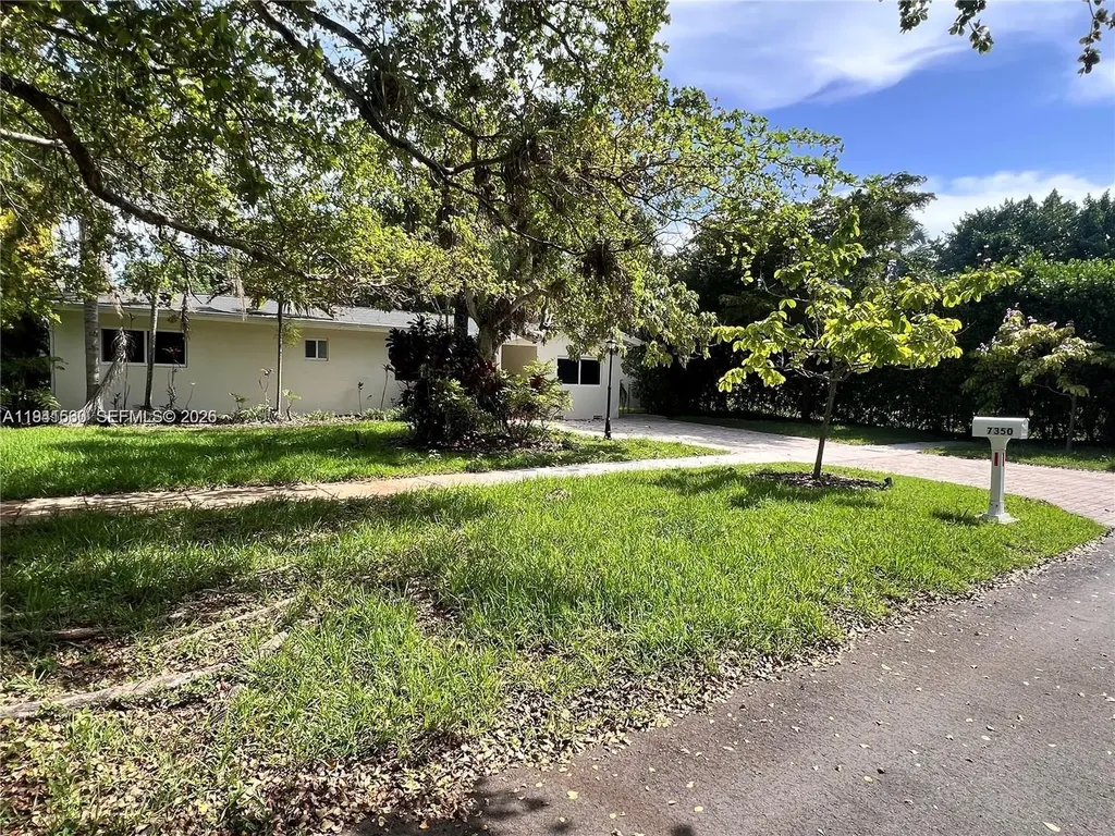 7350 SW 96th Street Pinecrest FL 33156