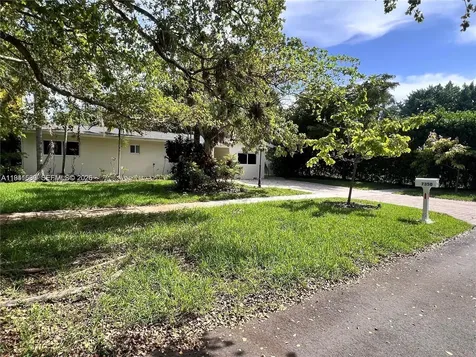 7350 SW 96th Street Pinecrest FL 33156