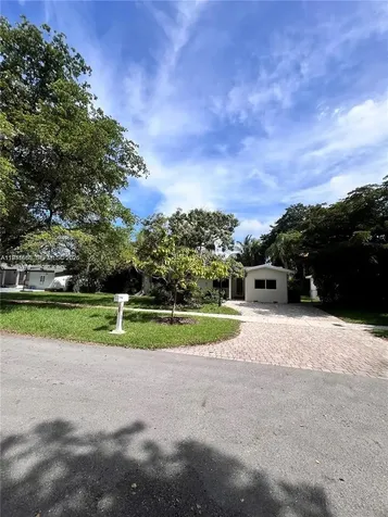7350 SW 96th Street Pinecrest FL 33156