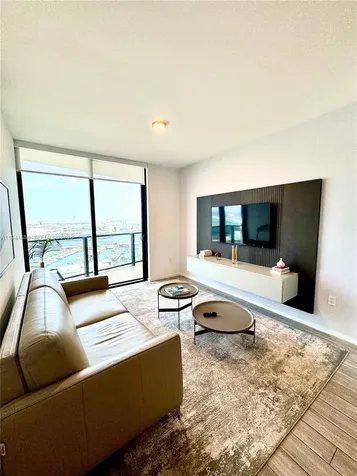 398 NE 5th Street Miami FL 33132