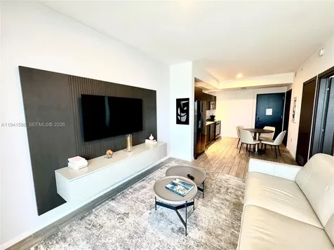 398 NE 5th Street Miami FL 33132