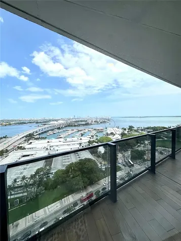 398 NE 5th Street Miami FL 33132
