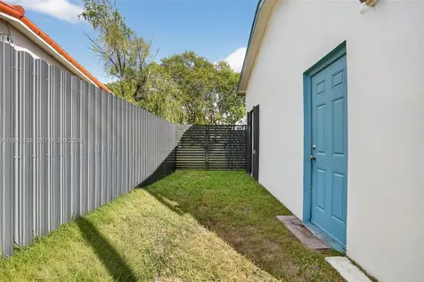8500 SW 16th Street Miami FL 33155