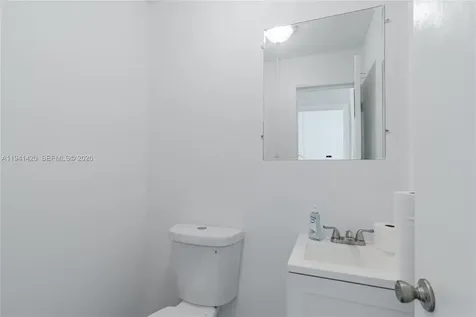 726 W 28th Street Hialeah FL 33010