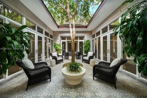 4100 Kiaora Street Miami FL 33133