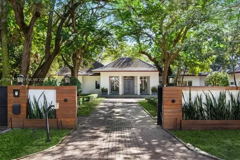 4100 Kiaora Street Miami FL 33133