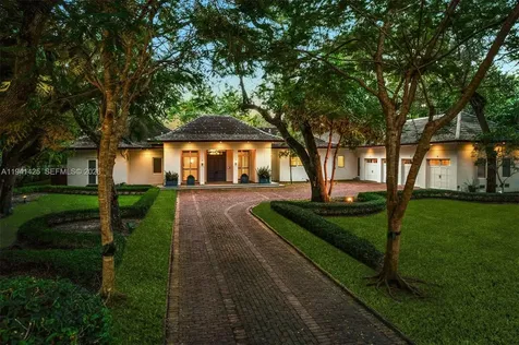 4100 Kiaora Street Miami FL 33133