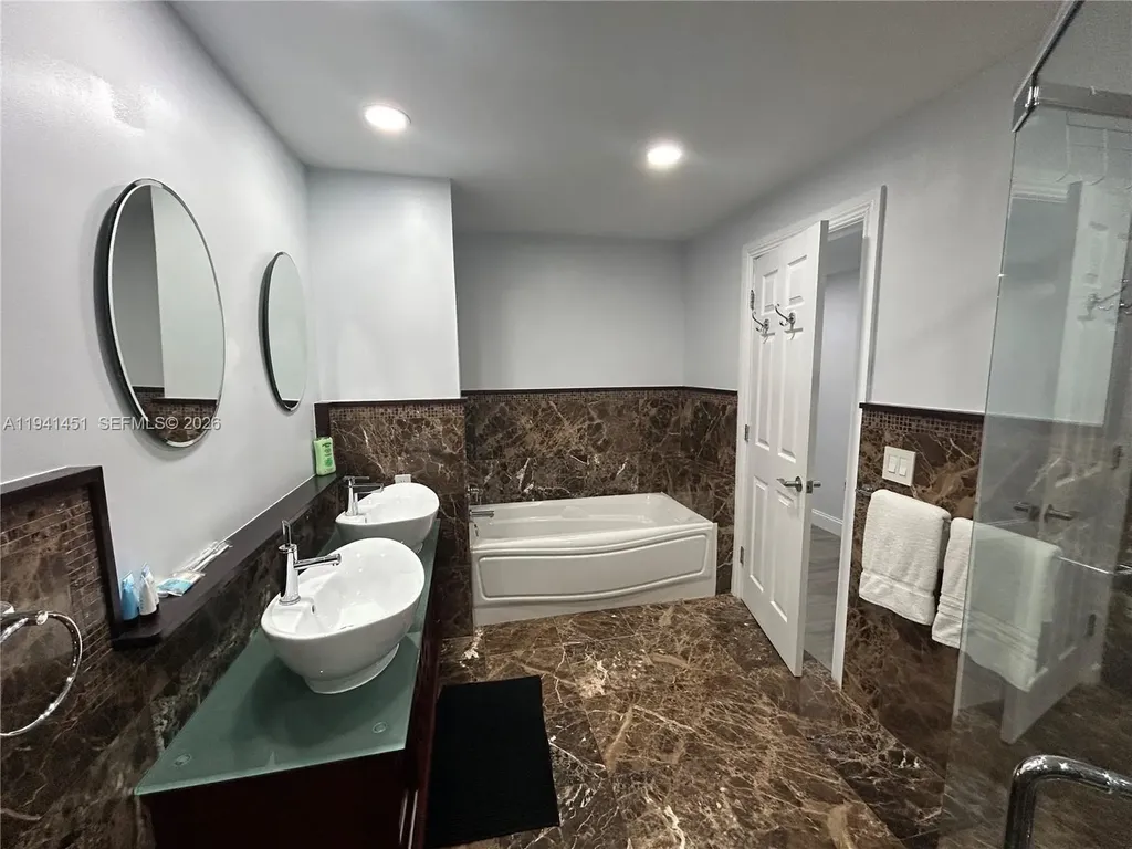 4001 S Ocean Drive Hollywood FL 33019