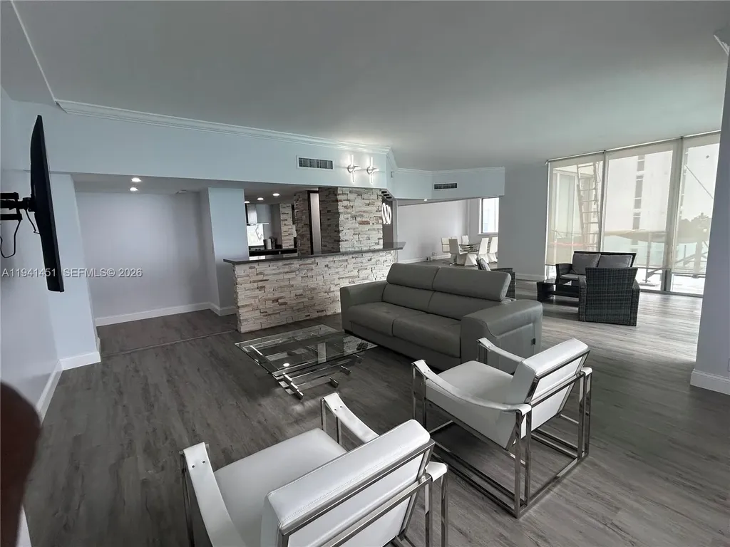 4001 S Ocean Drive Hollywood FL 33019