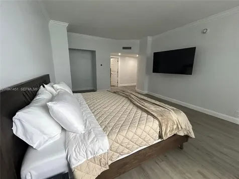4001 S Ocean Drive Hollywood FL 33019