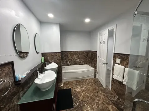 4001 S Ocean Drive Hollywood FL 33019