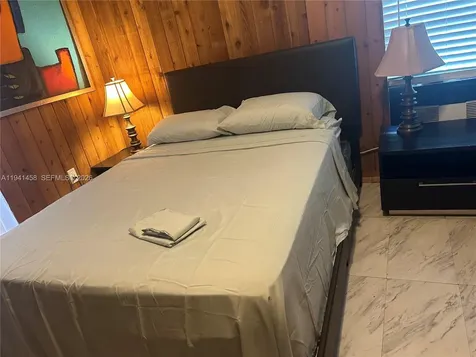 186 W Avenue A Key Largo FL 33037