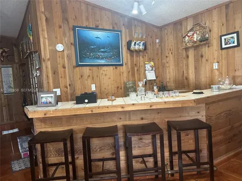 186 W Avenue A Key Largo FL 33037