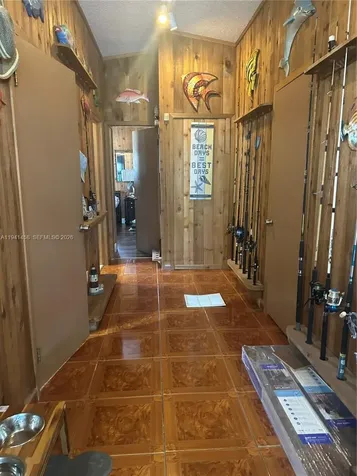 186 W Avenue A Key Largo FL 33037