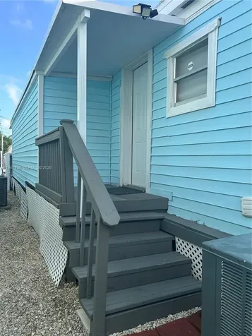 186 W Avenue A Key Largo FL 33037