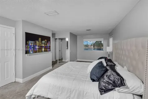 714 Heritage Drive Weston FL 33326