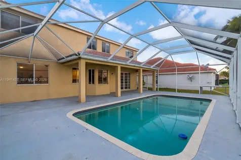 714 Heritage Drive Weston FL 33326