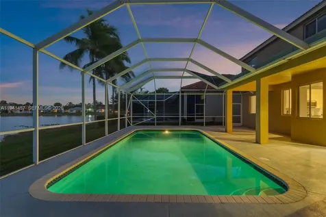 714 Heritage Drive Weston FL 33326