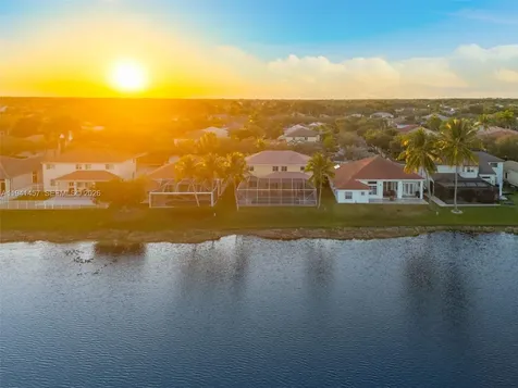 714 Heritage Drive Weston FL 33326