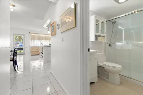 1018 Durham A Deerfield Beach FL 33442