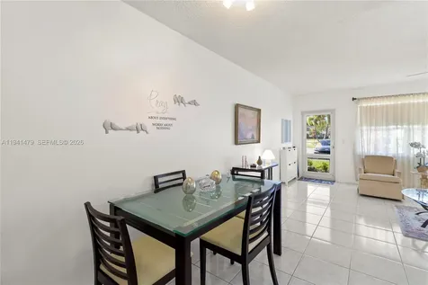 1018 Durham A Deerfield Beach FL 33442