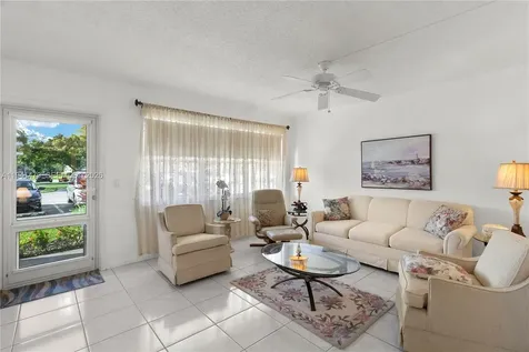 1018 Durham A Deerfield Beach FL 33442
