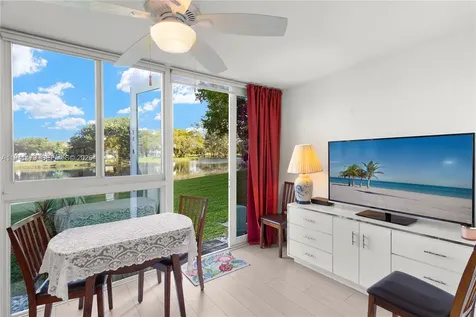 1018 Durham A Deerfield Beach FL 33442