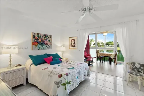 1018 Durham A Deerfield Beach FL 33442