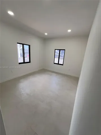 418 NW 9th Avenue Miami FL 33128