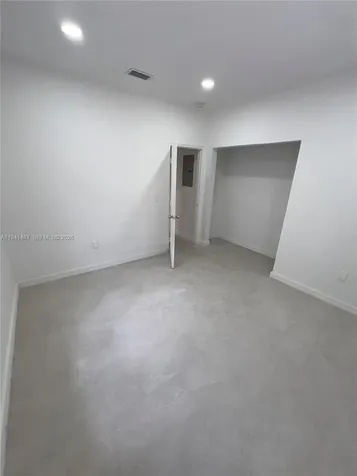 418 NW 9th Avenue Miami FL 33128