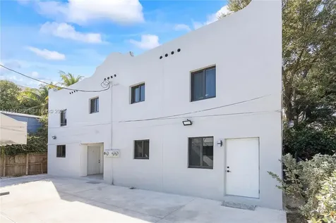418 NW 9th Avenue Miami FL 33128