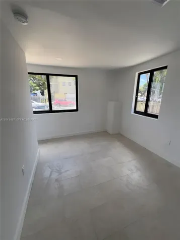 418 NW 9th Avenue Miami FL 33128