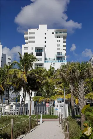 5001 Collins Avenue Miami Beach FL 33140