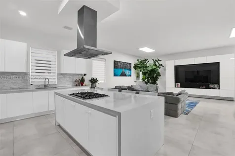 10055 NW 77th Street Doral FL 33178