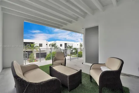 10055 NW 77th Street Doral FL 33178