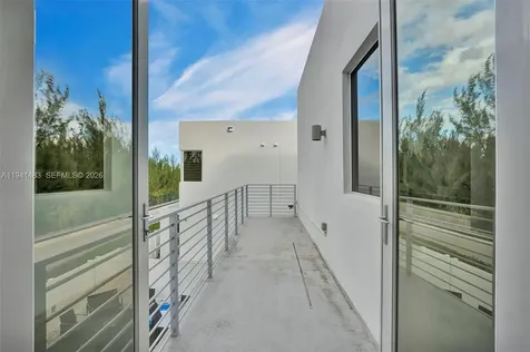 10055 NW 77th Street Doral FL 33178