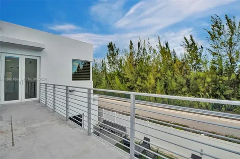 10055 NW 77th Street Doral FL 33178