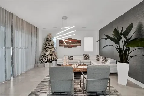 10055 NW 77th Street Doral FL 33178