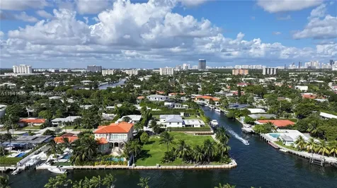 2210 NE 124th Street North Miami FL 33181