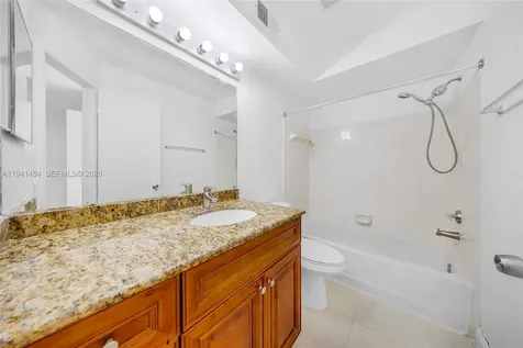 2986 S University Drive Davie FL 33328