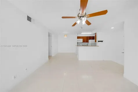 2986 S University Drive Davie FL 33328