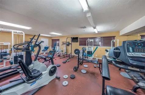 2986 S University Drive Davie FL 33328