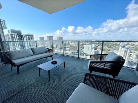 851 NE 1st Avenue Miami FL 33132